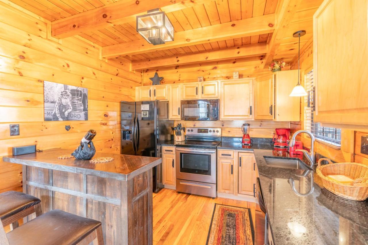 Comfort Cabin Bearway To Heaven W Private Hot Tub Pigeon Forge Zewnętrze zdjęcie